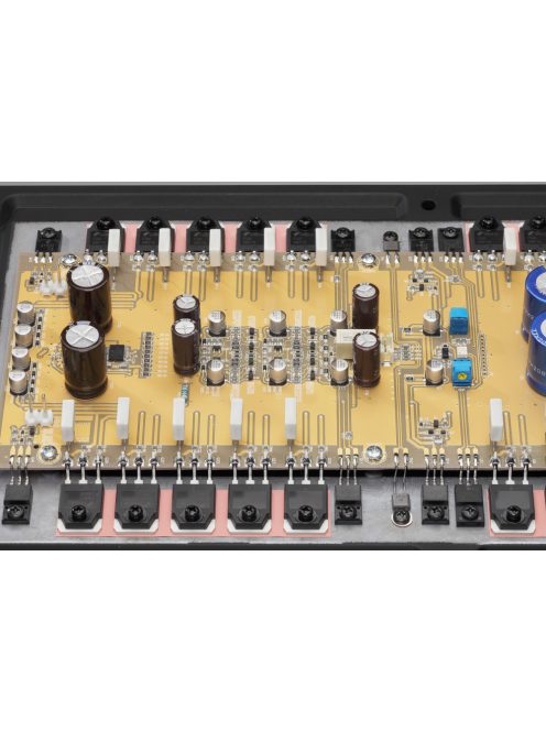 Accuphase A-80 referencia High-end A-osztályú sztereó végerősítő