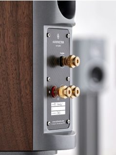   Audiovector R1 Avantgarde High-end állványos hangsugárzó fehér
