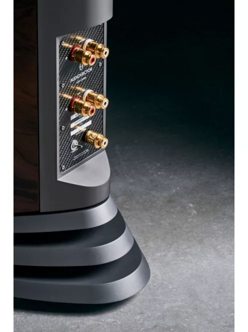 Audiovector R8 Arreté álló ultra high-end hangsugárzó