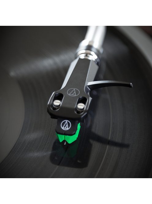 Audio-Technica AT-VM95E/H MM hangszedő headshellbe szerelve
