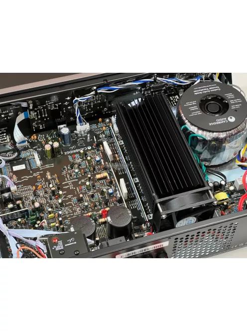 Cambridge Audio AXR100D sztereó rádiós erősítő DAB+/FM