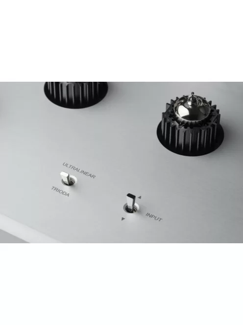 EAT E-GLO I prémium highend elektroncsöves sztereó erősítő