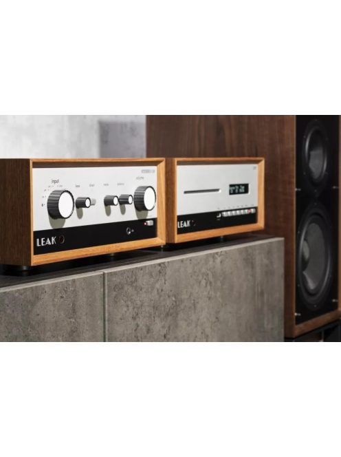 LEAK Stereo 130 sztereó erősítő diófa kerettel