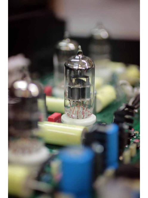 Synthesis ROMA 117DC sztereó elektroncsöves előerősítő