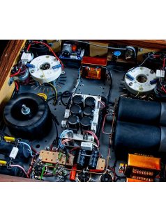   Thivan Labs 211 Mark II high-end A-osztályú elektroncsöves erősítő