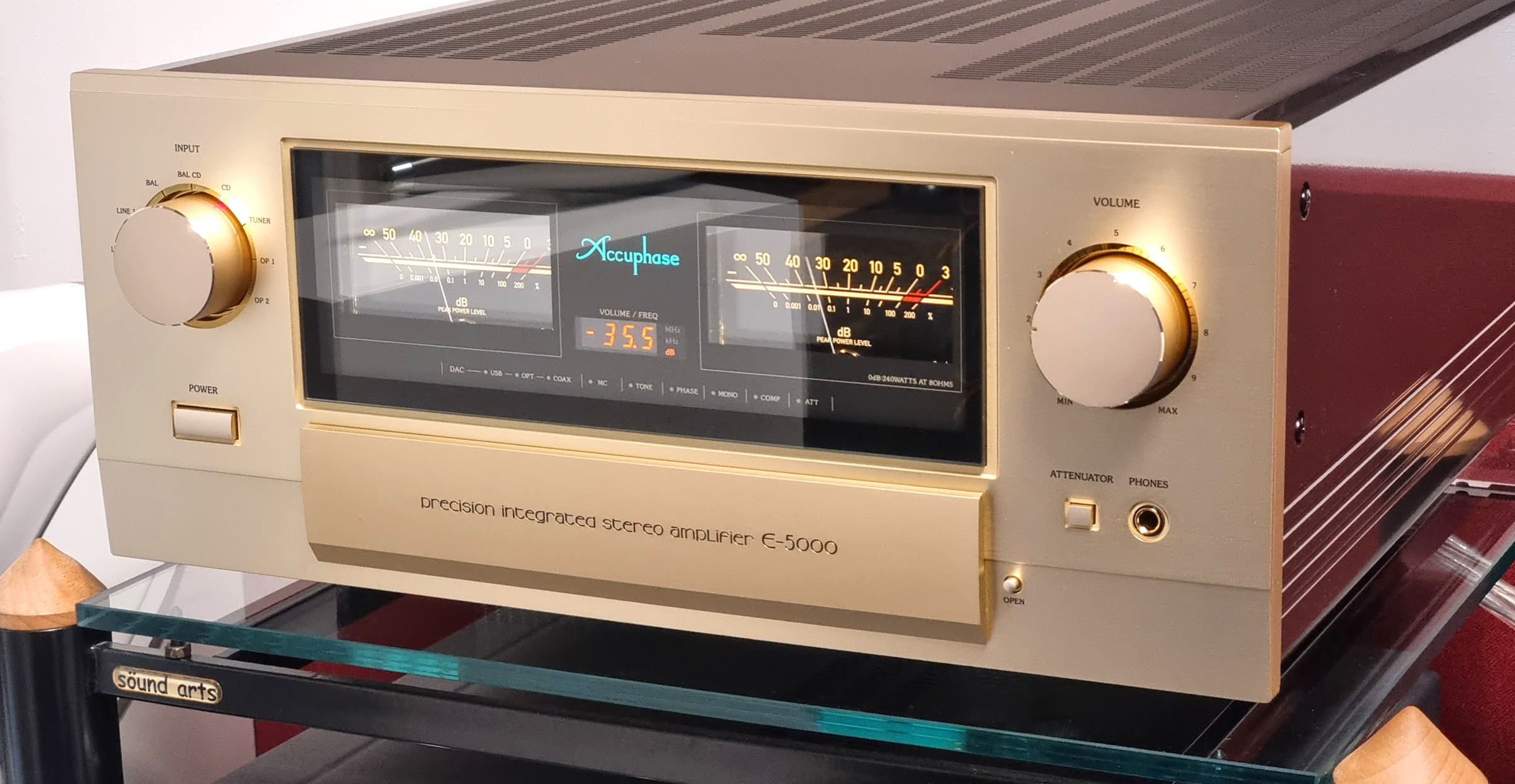 accuphase-e5000