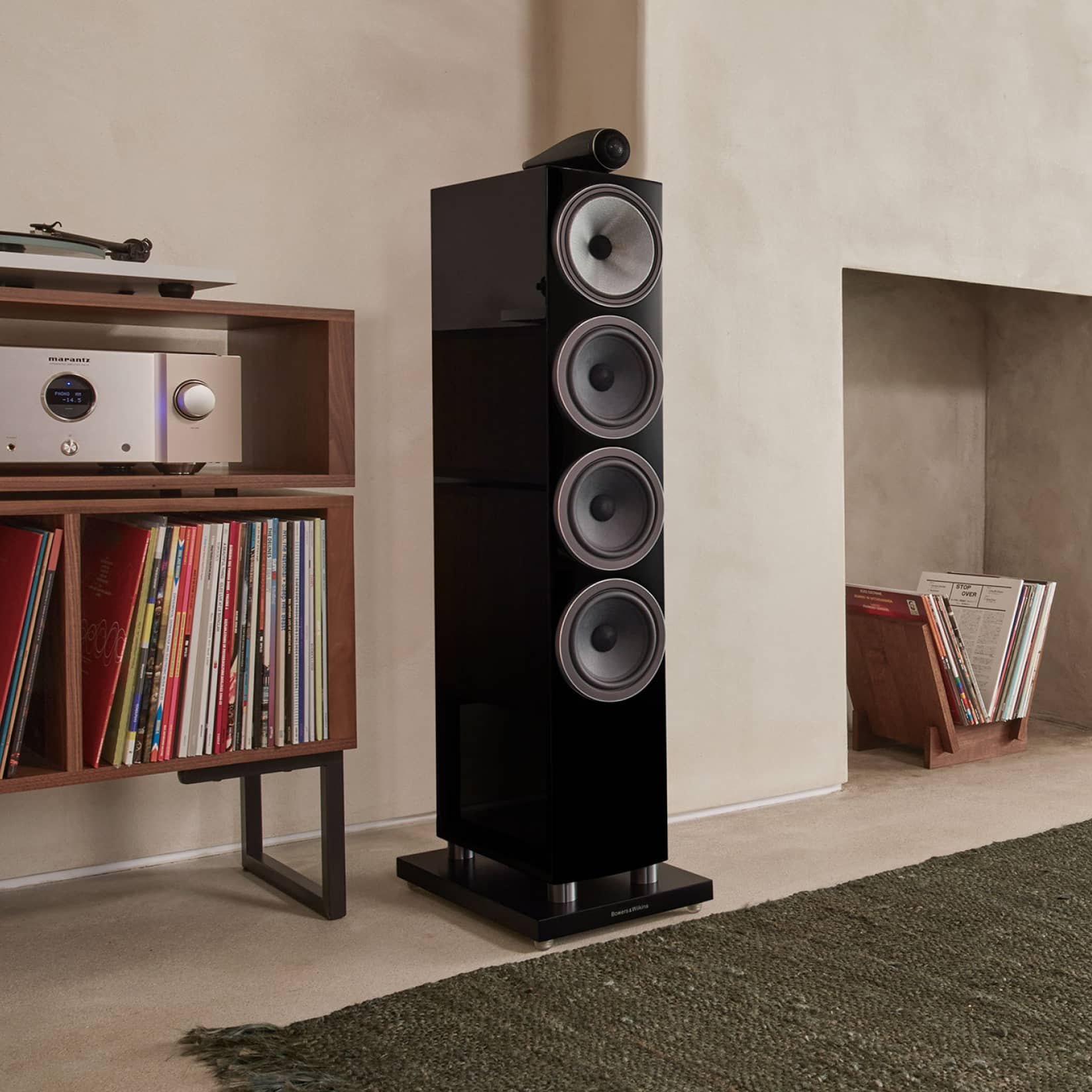 Bowers Wilkins 702s3 front